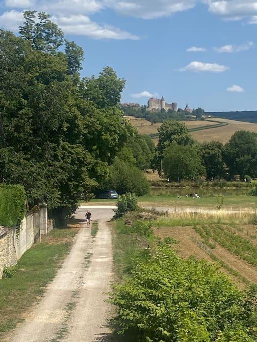 Апартаменты Le Relais Vandenesse-en-Auxois Экстерьер фото